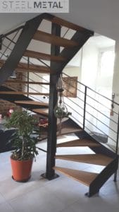 Ferro - escalier hélicoïdal avec marches bois
